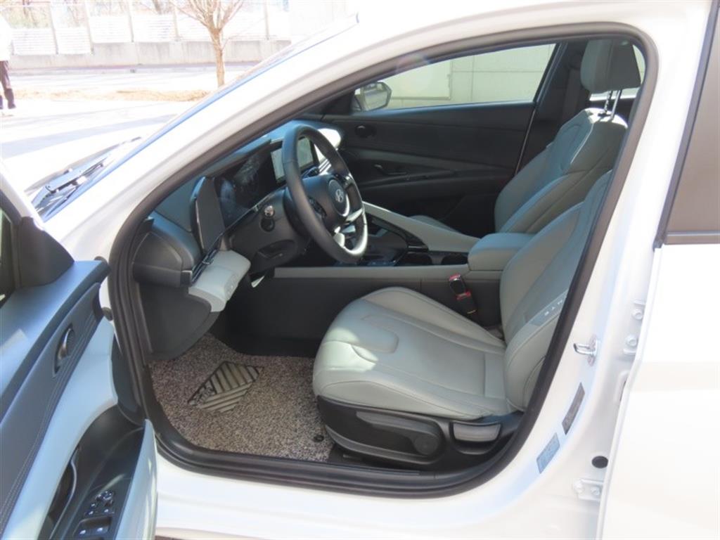 HYUNDAI Avante 2025 - Importación desde Corea - HF Imports Iquique - Foto 13