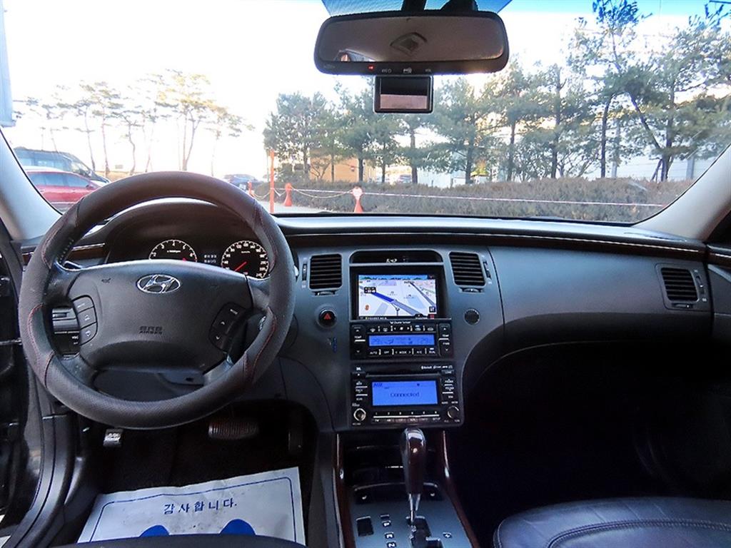 HYUNDAI Grandeur - Vista 7