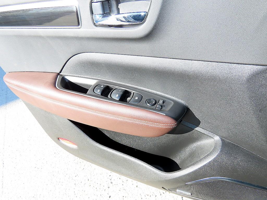 SAMSUNG QM6 - Vista 11