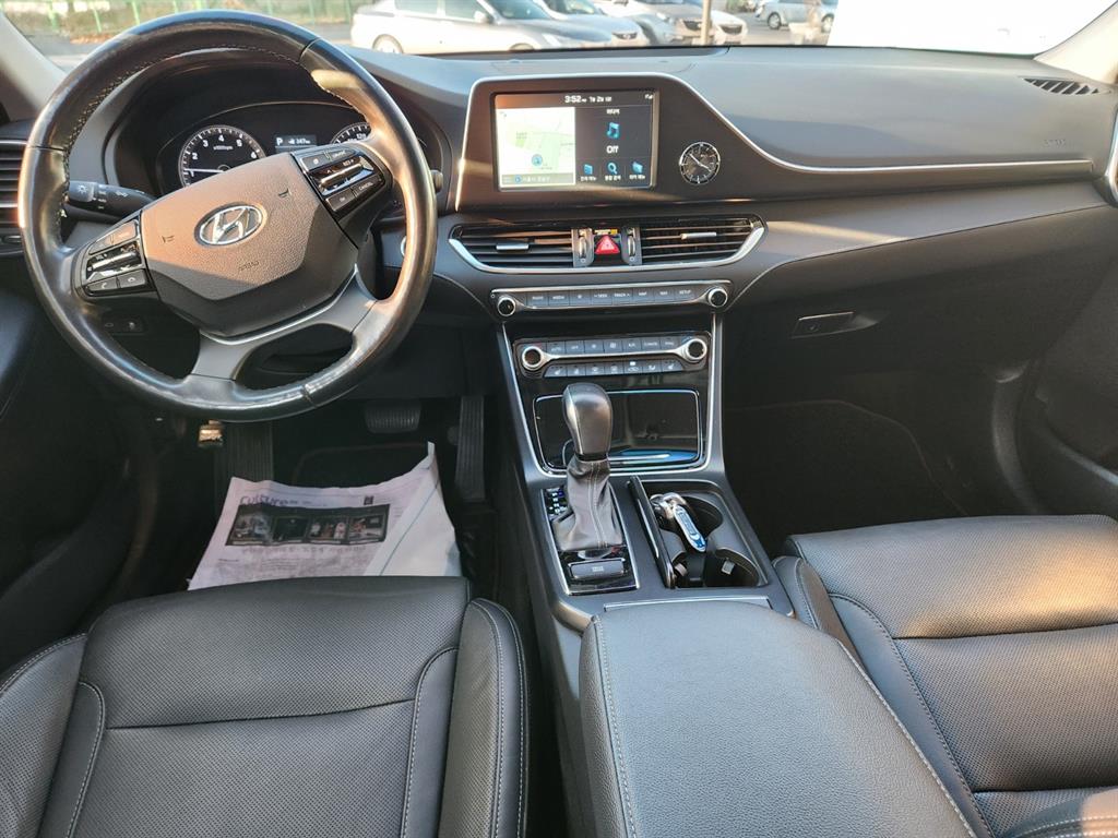 HYUNDAI Grandeur - Vista 8