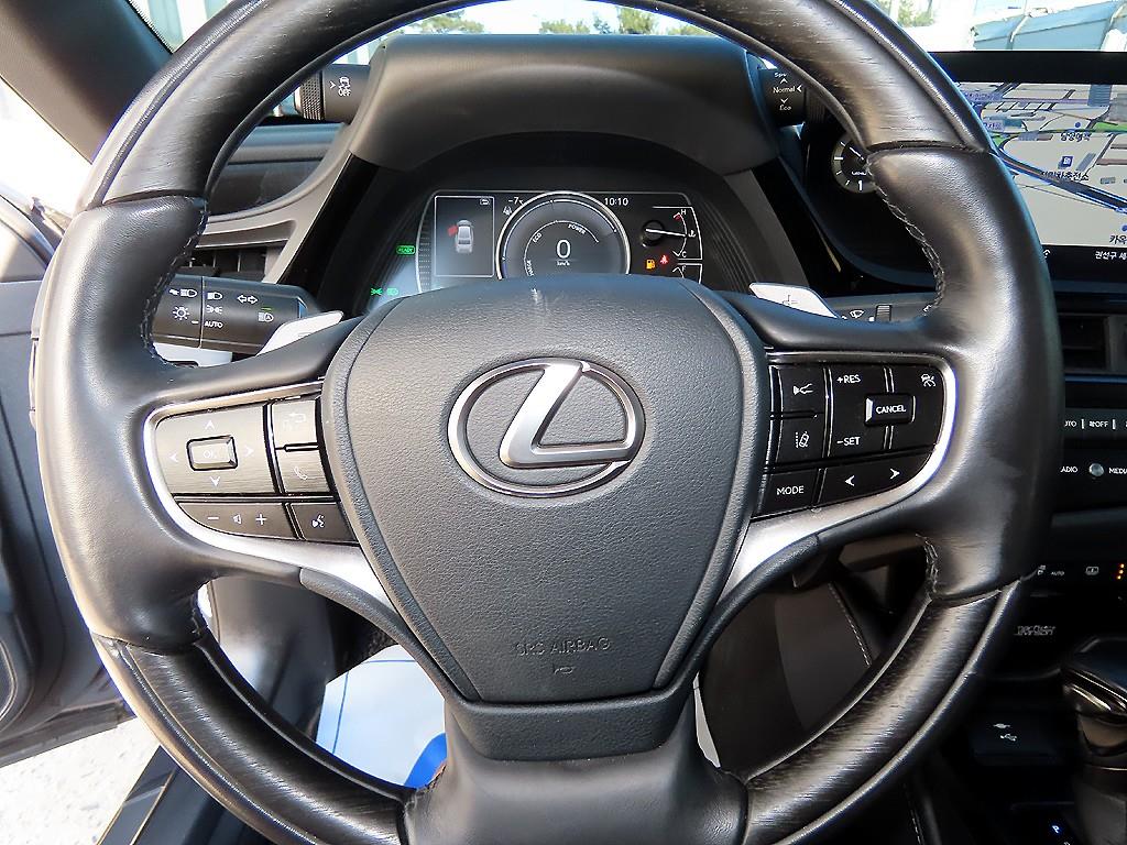 Lexus ES - Vista 8