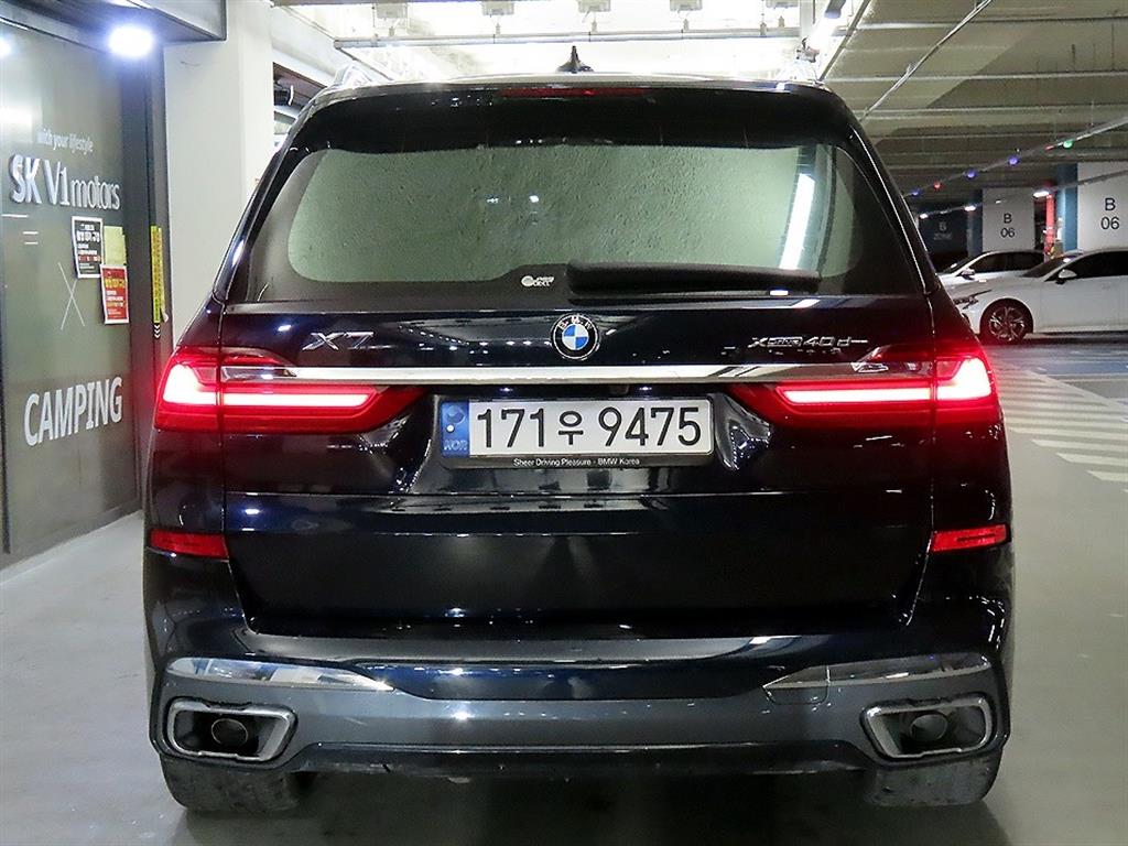BMW X7 - Vista 5