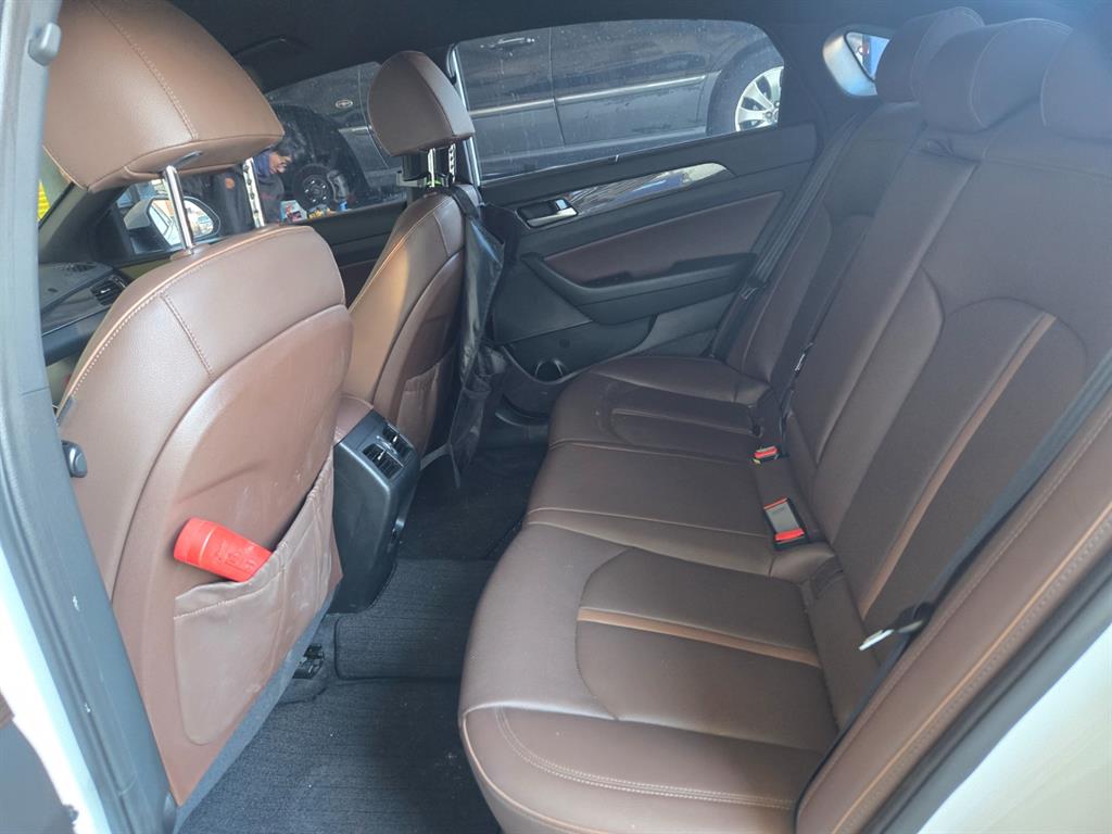 HYUNDAI Sonata - Vista 9