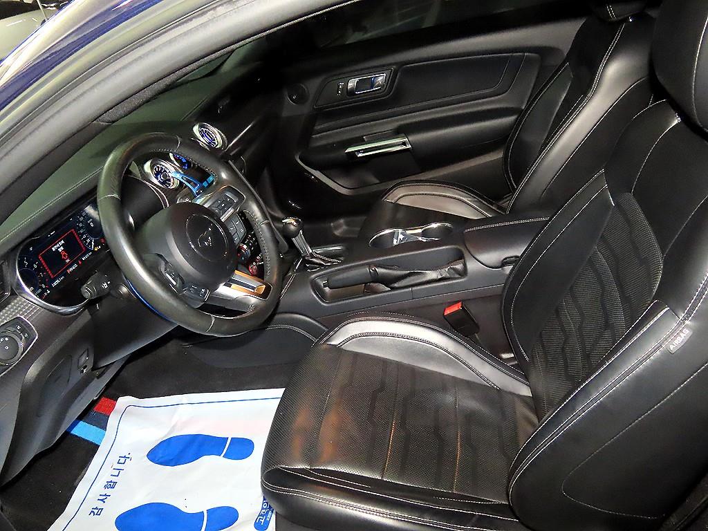 Ford Mustang - Vista 6