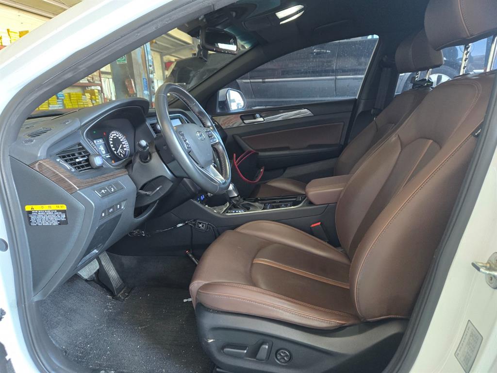 HYUNDAI Sonata - Vista 5