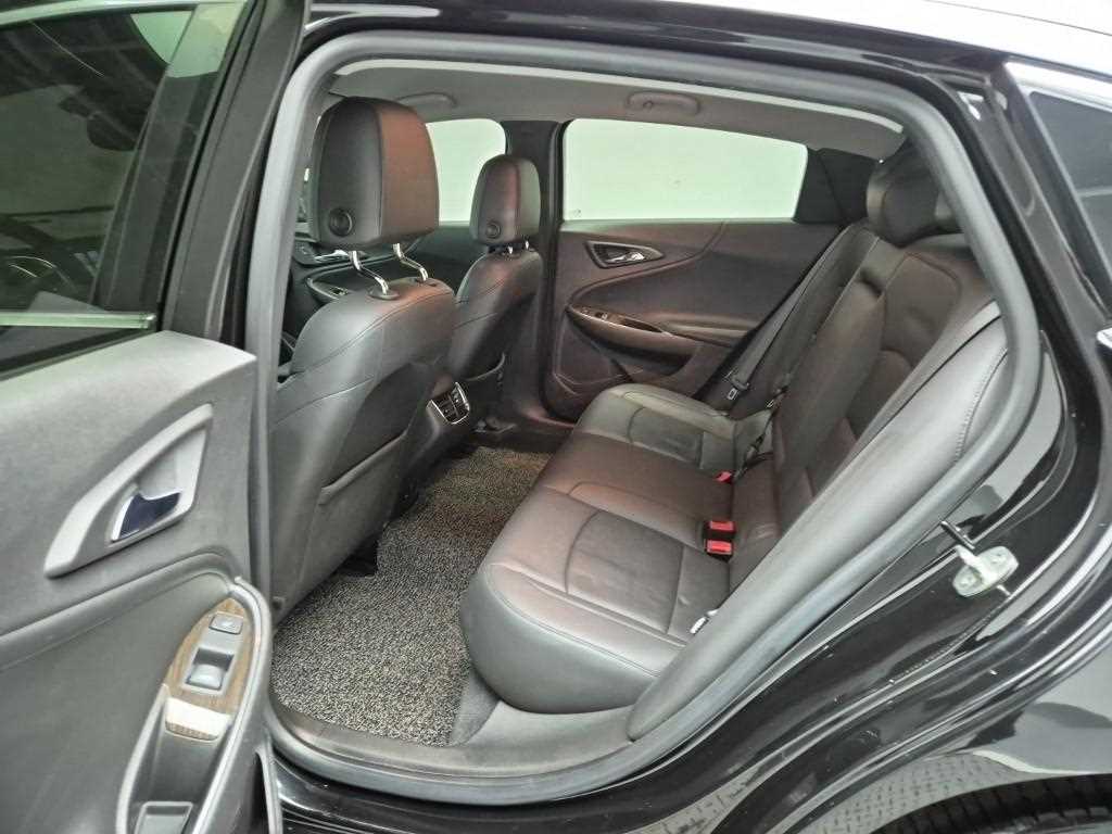 Chevrolet Malibu - Vista 12