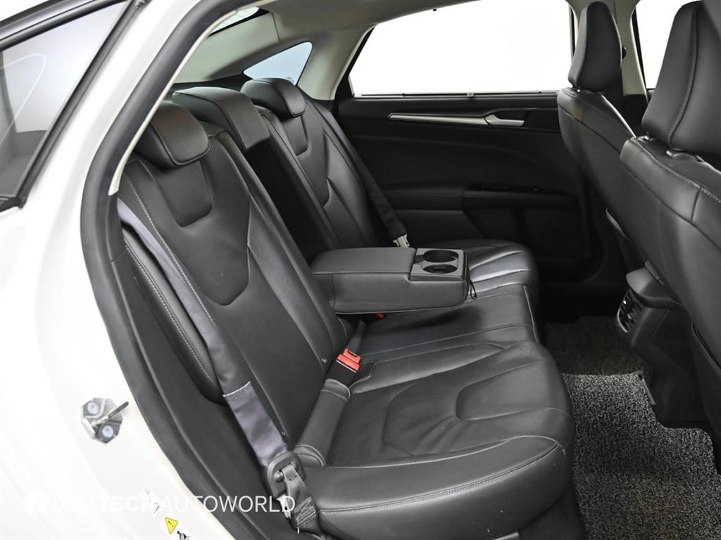 Ford Mondeo - Vista 12