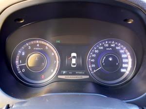 HYUNDAI Grandeur - Vista 12