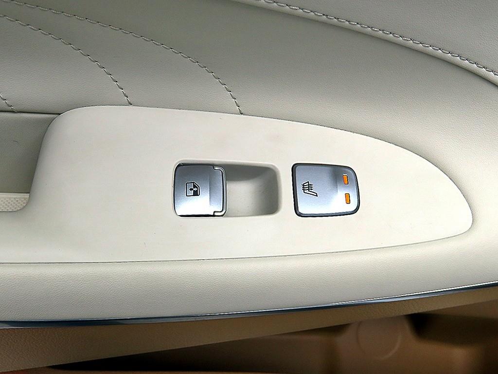 HYUNDAI Grandeur - Vista 12