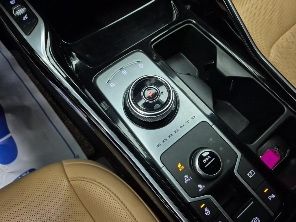 KIA Sorento - Vista 8