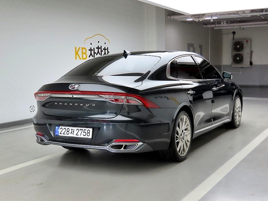 HYUNDAI Grandeur - Vista 4