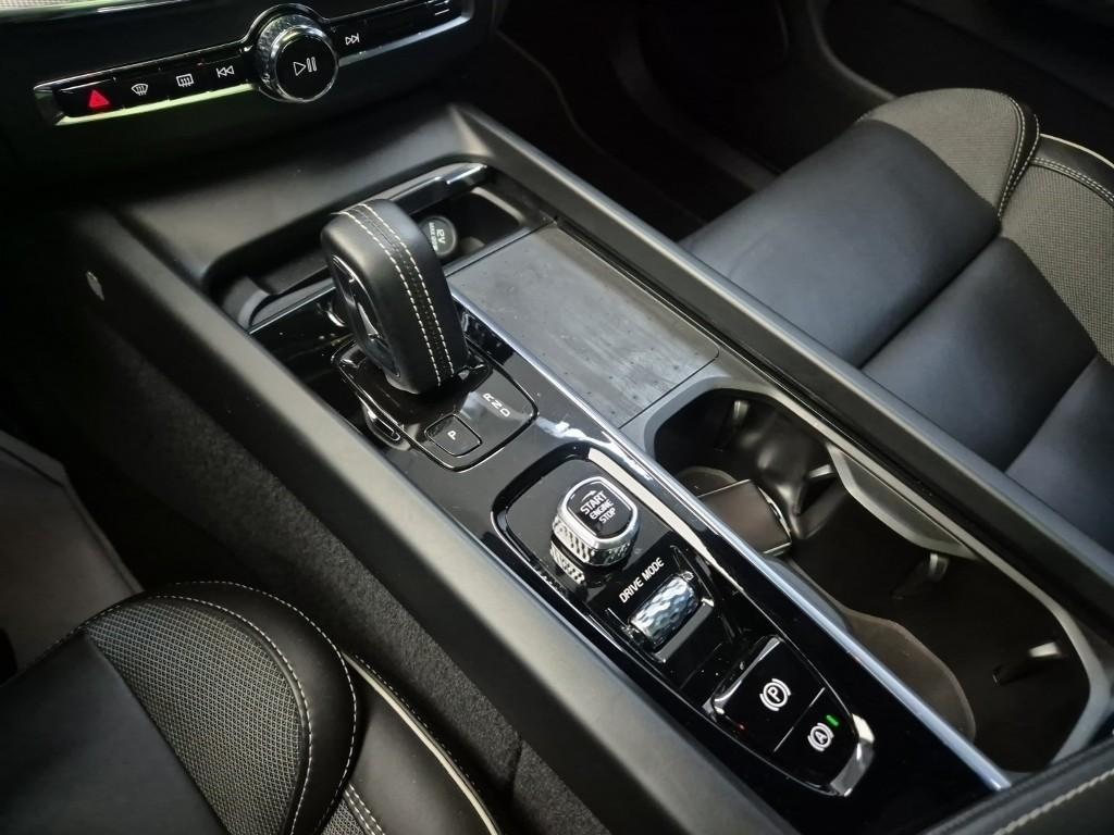 Volvo XC60 - Vista 8