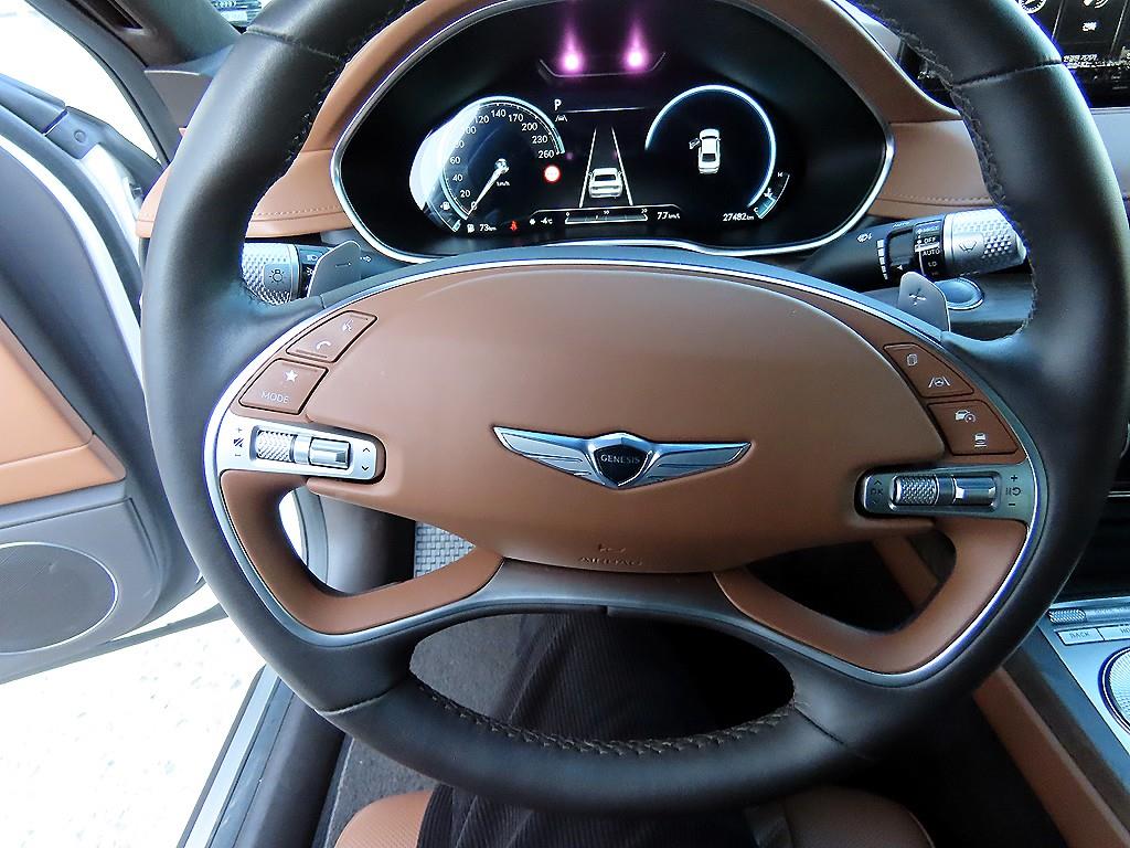 Genesis G80 - Vista 8