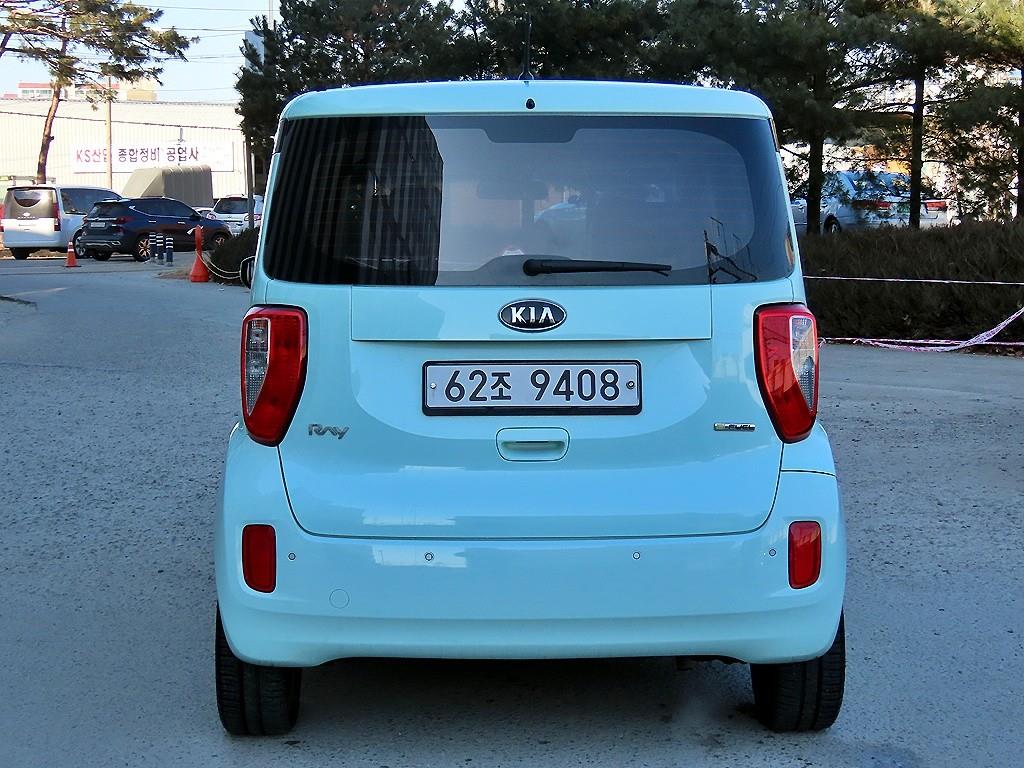 KIA Ray - Vista 4