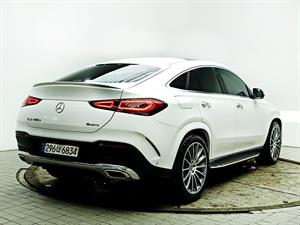 Mercedes Benz GLE Class - Vista 8