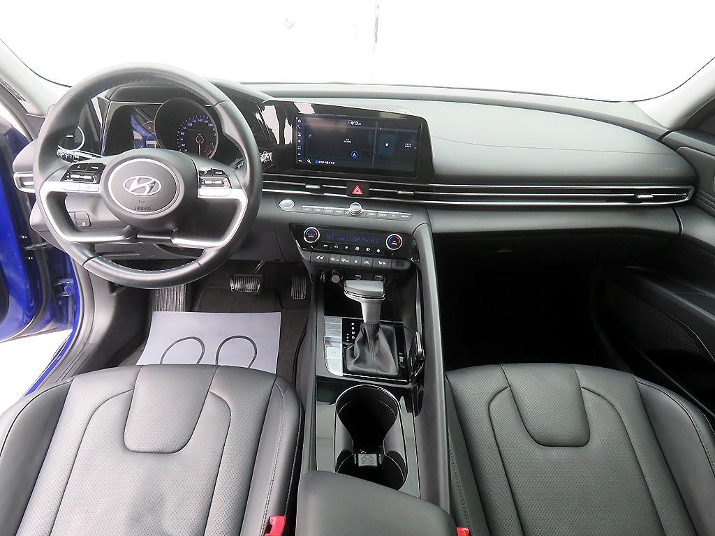 HYUNDAI Avante - Vista 8