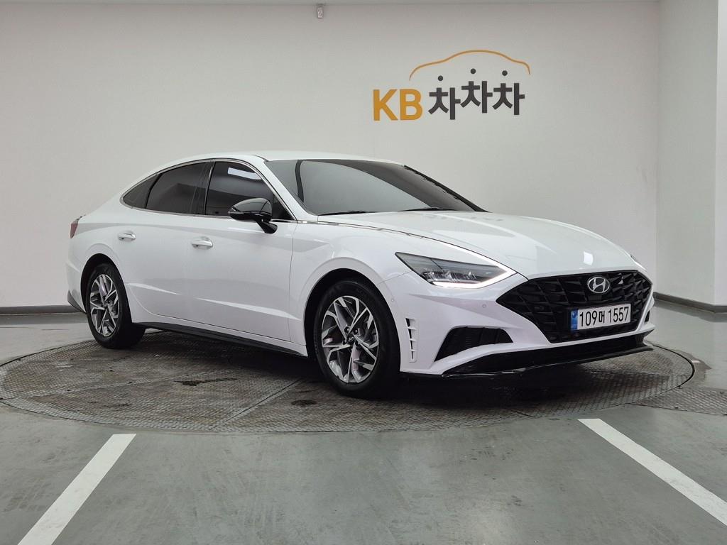 HYUNDAI Sonata - Vista 2