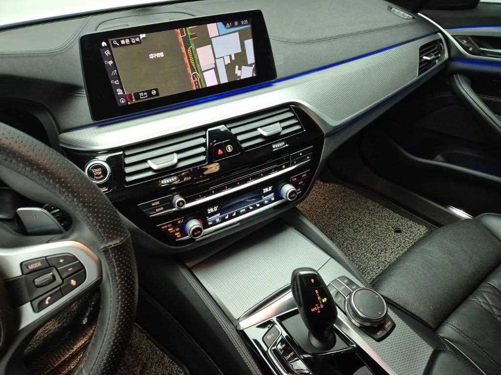 BMW 5 Series - Vista 10