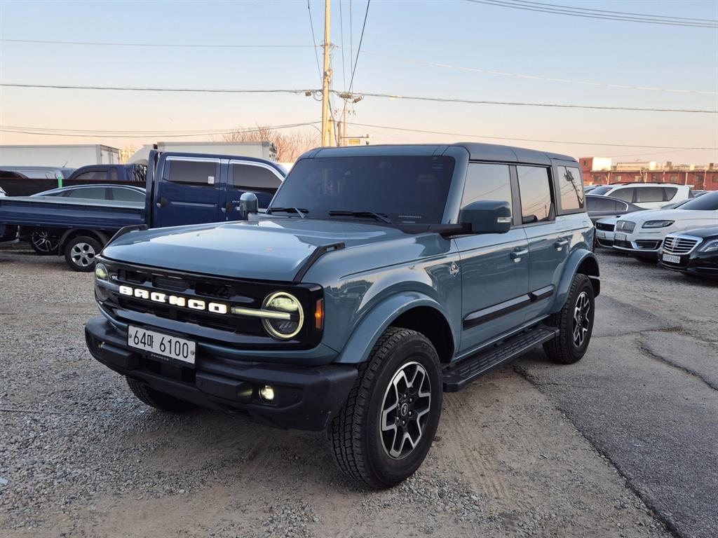 Ford Bronco 2022 Azul - Importación desde Corea - HF Imports Iquique - Foto 1