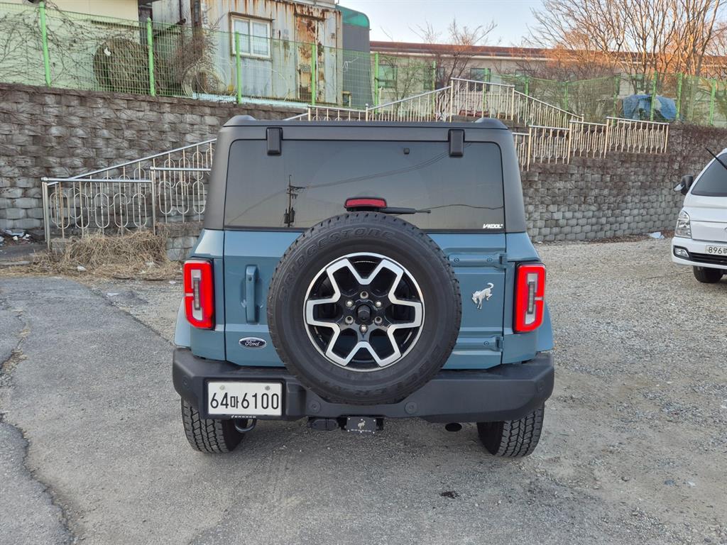 Ford Bronco - Vista 4