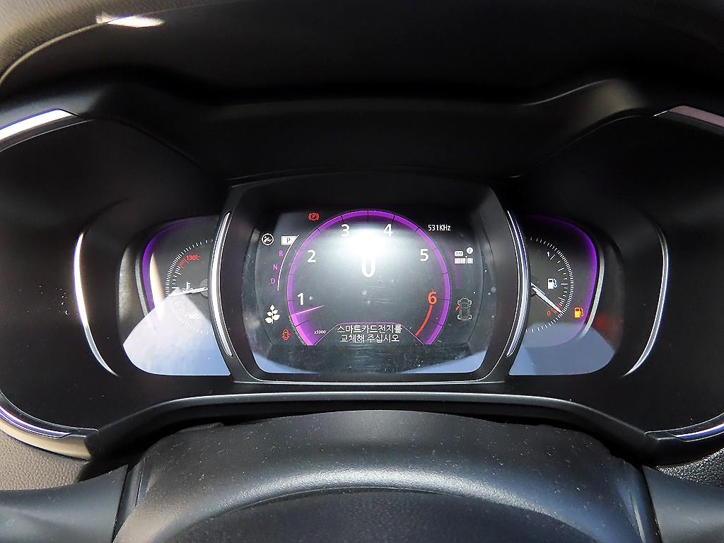 SAMSUNG QM6 - Vista 9