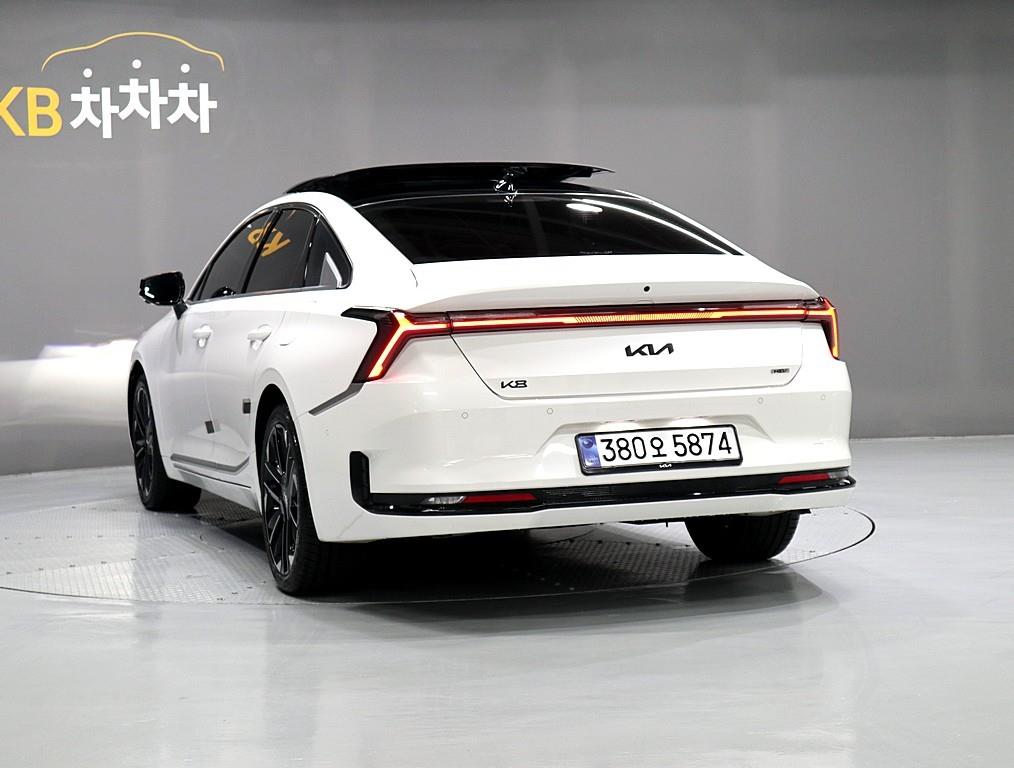 KIA K8 - Vista 4