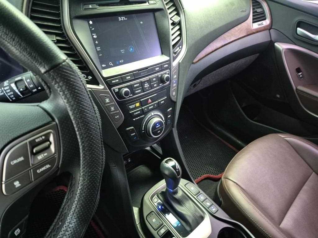 HYUNDAI Santa Fe - Vista 10