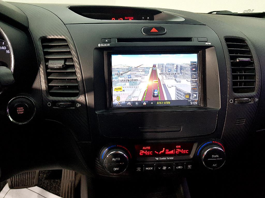 KIA K3 2013 Negro - Importación desde Corea - HF Imports Iquique - Foto 13