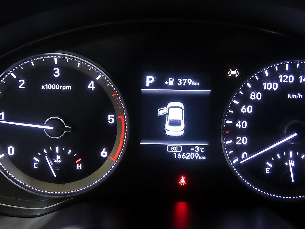 HYUNDAI Grandeur - Vista 9