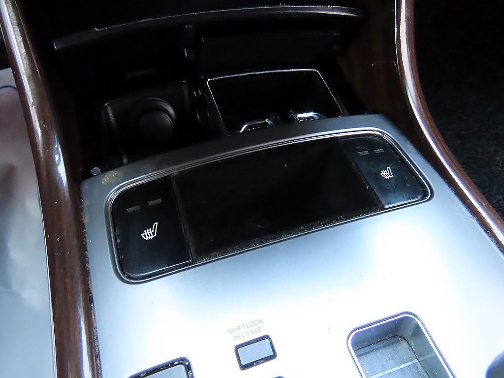 HYUNDAI Grandeur 2011 Negro - Importación desde Corea - HF Imports Iquique - Foto 15