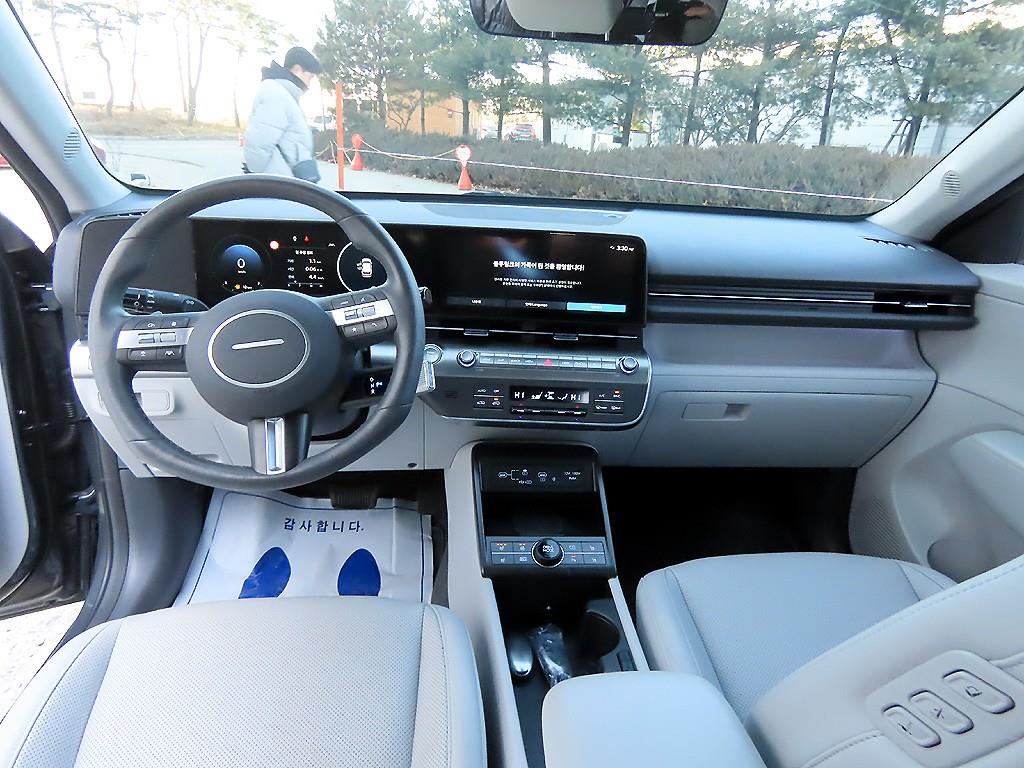 HYUNDAI Kona - Vista 7