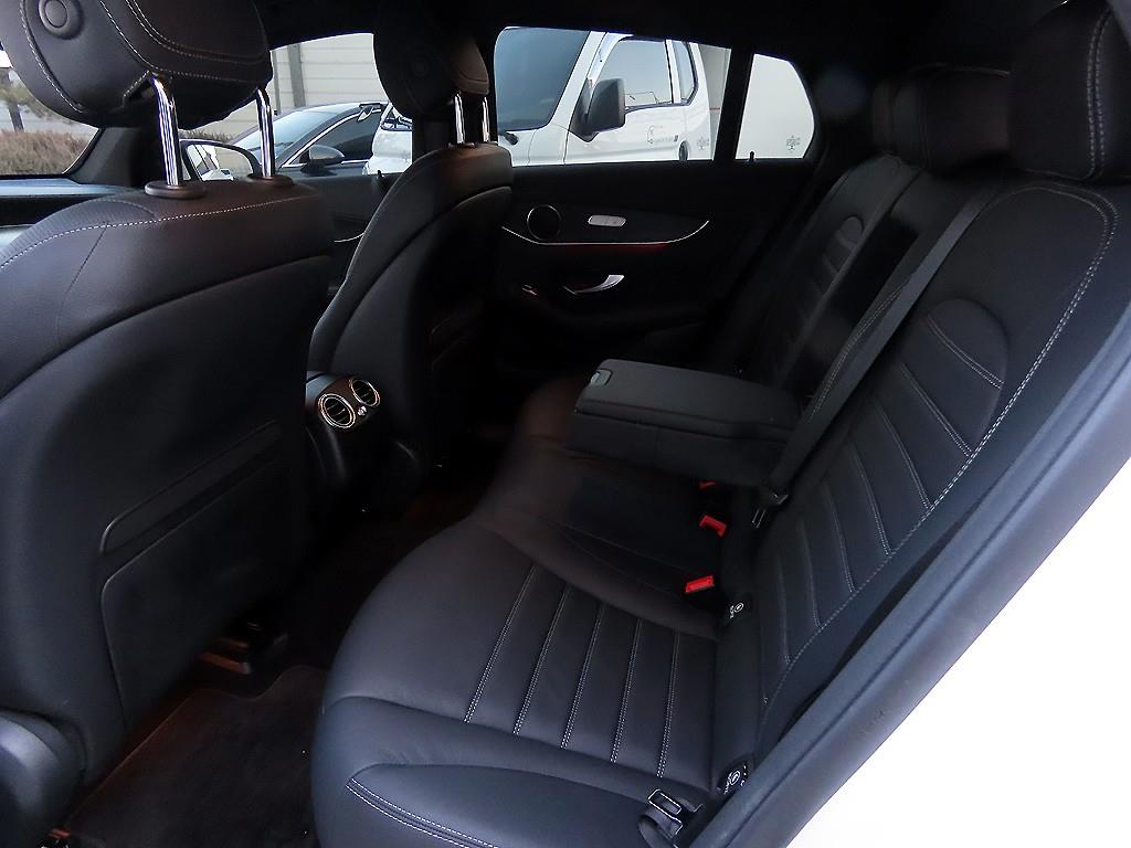 Mercedes Benz GLC Class - Vista 6