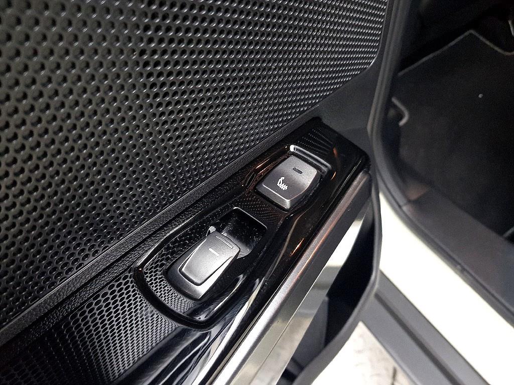 Ssangyong Tivoli 2022 Blanco - Importación desde Corea - HF Imports Iquique - Foto 14