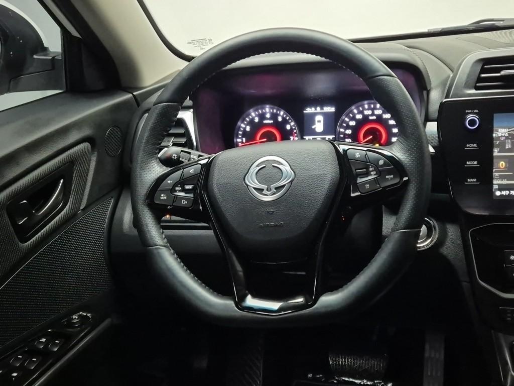 Ssangyong Tivoli - Vista 9