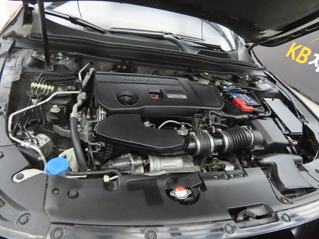 Honda Accord 2018 Negro - Importación desde Corea - HF Imports Iquique - Foto 19