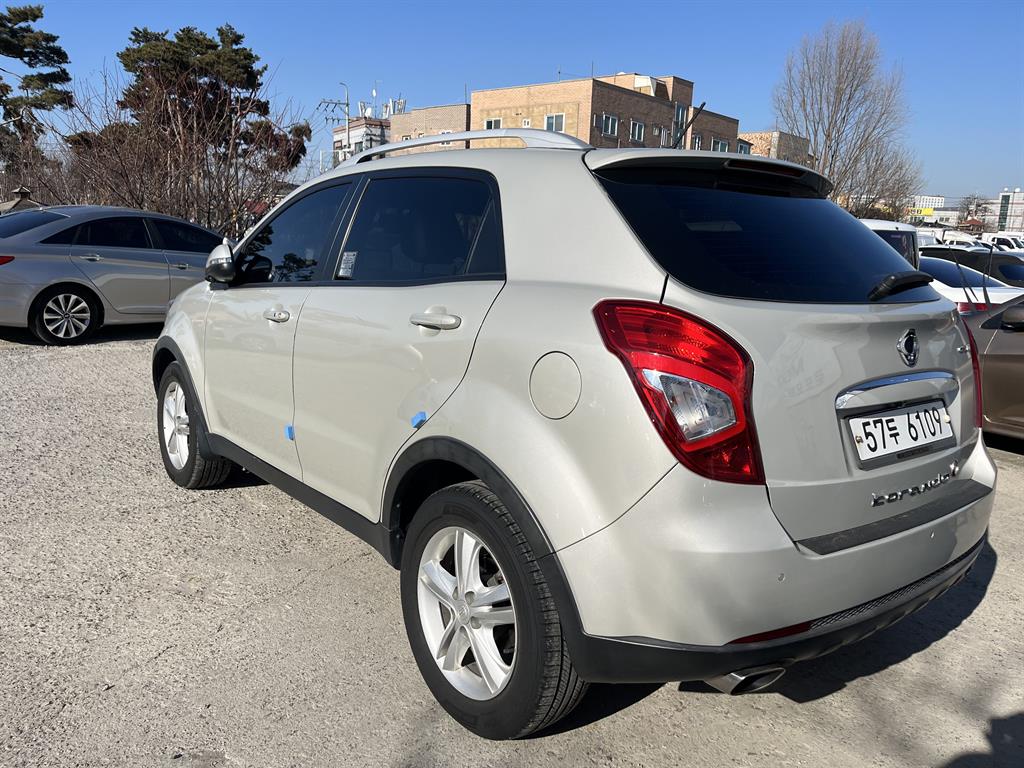 Ssangyong Korando - Vista 6