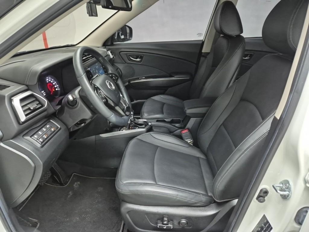 Ssangyong Tivoli - Vista 11