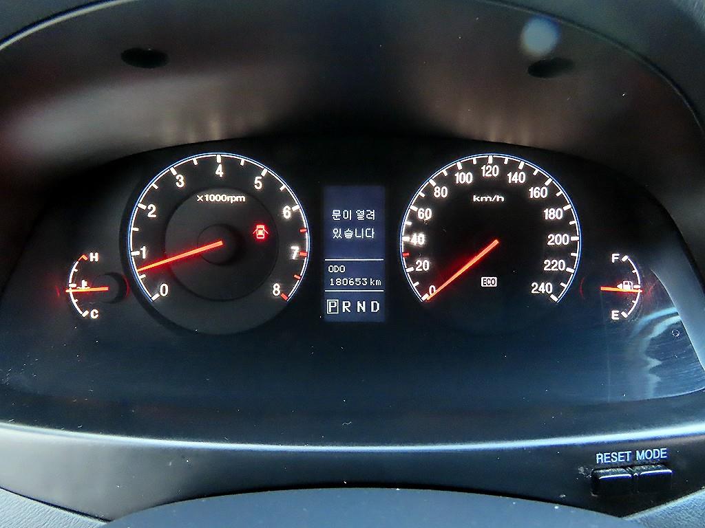 HYUNDAI Grandeur - Vista 9