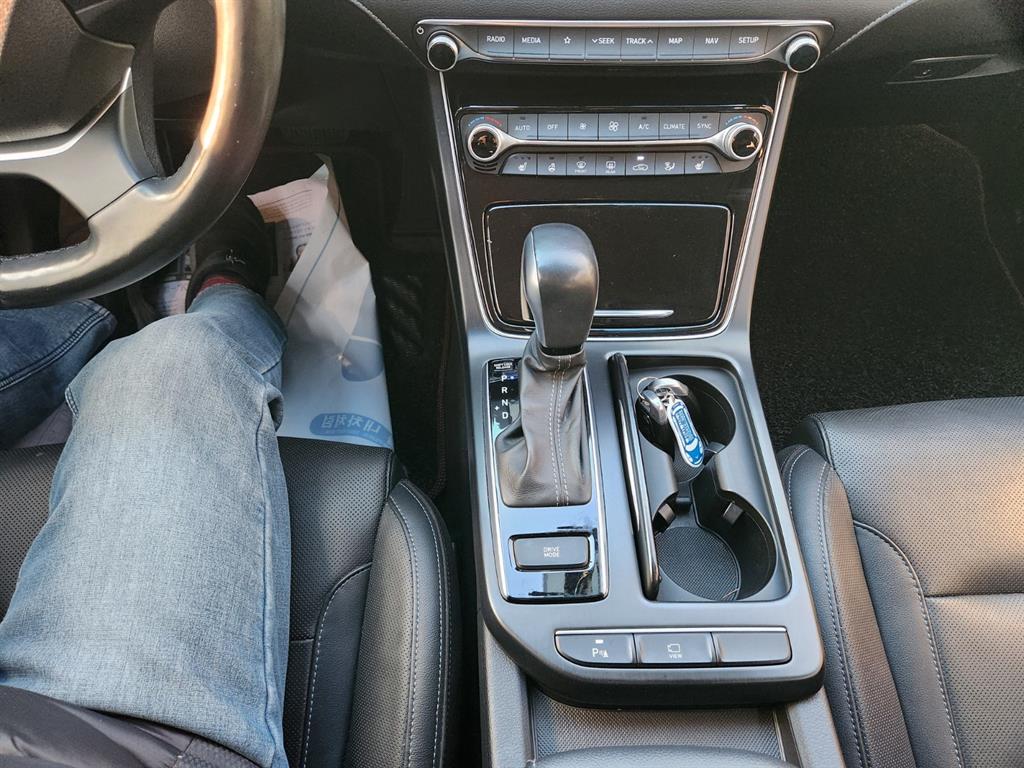 HYUNDAI Grandeur 2018 Negro - Importación desde Corea - HF Imports Iquique - Foto 17