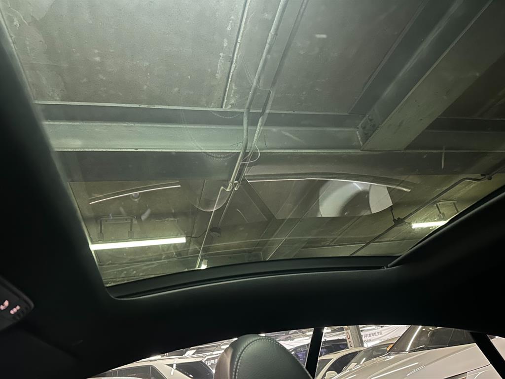 Mercedes Benz E class - Vista 7