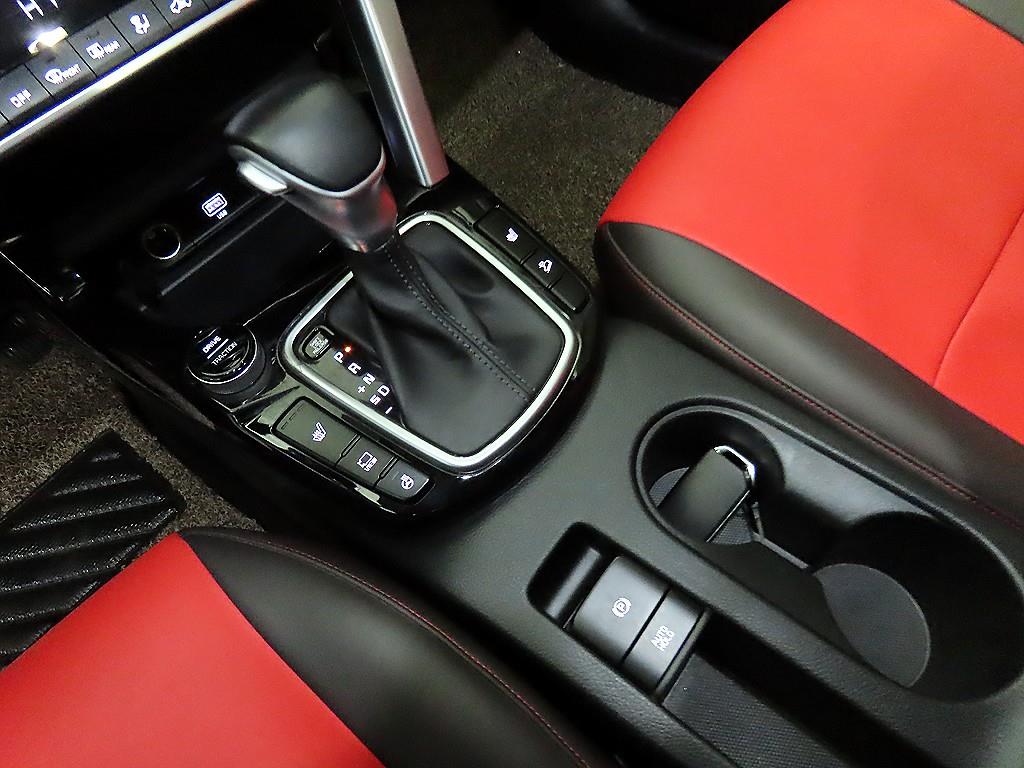 KIA Seltos - Vista 12