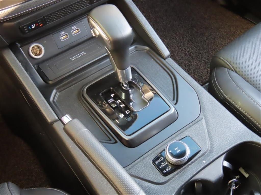 Ssangyong Rexton - Vista 11