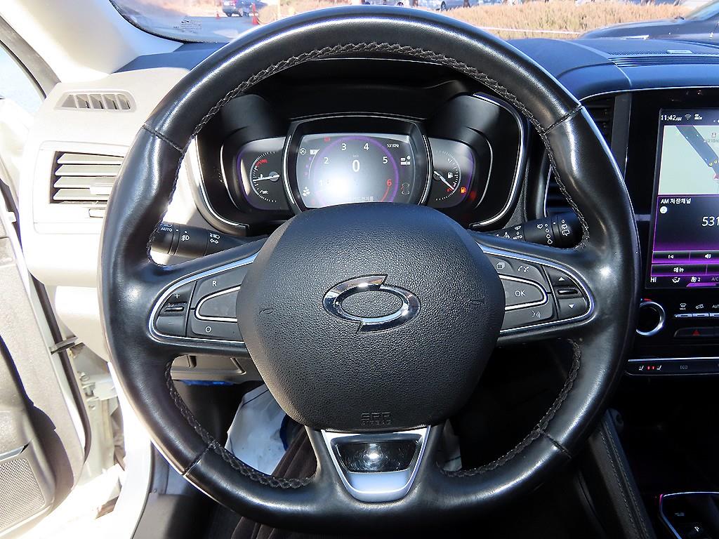 SAMSUNG QM6 - Vista 8