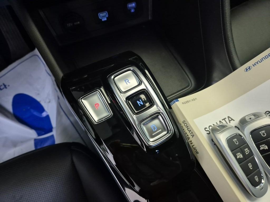 HYUNDAI Sonata - Vista 8