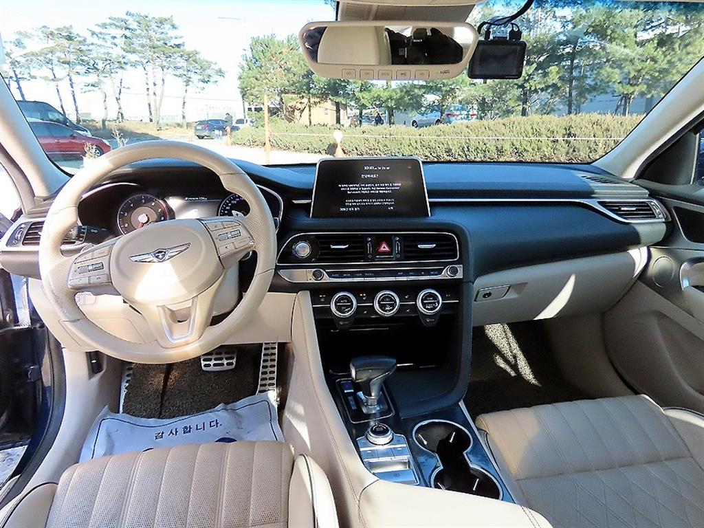 Genesis G70 - Vista 7