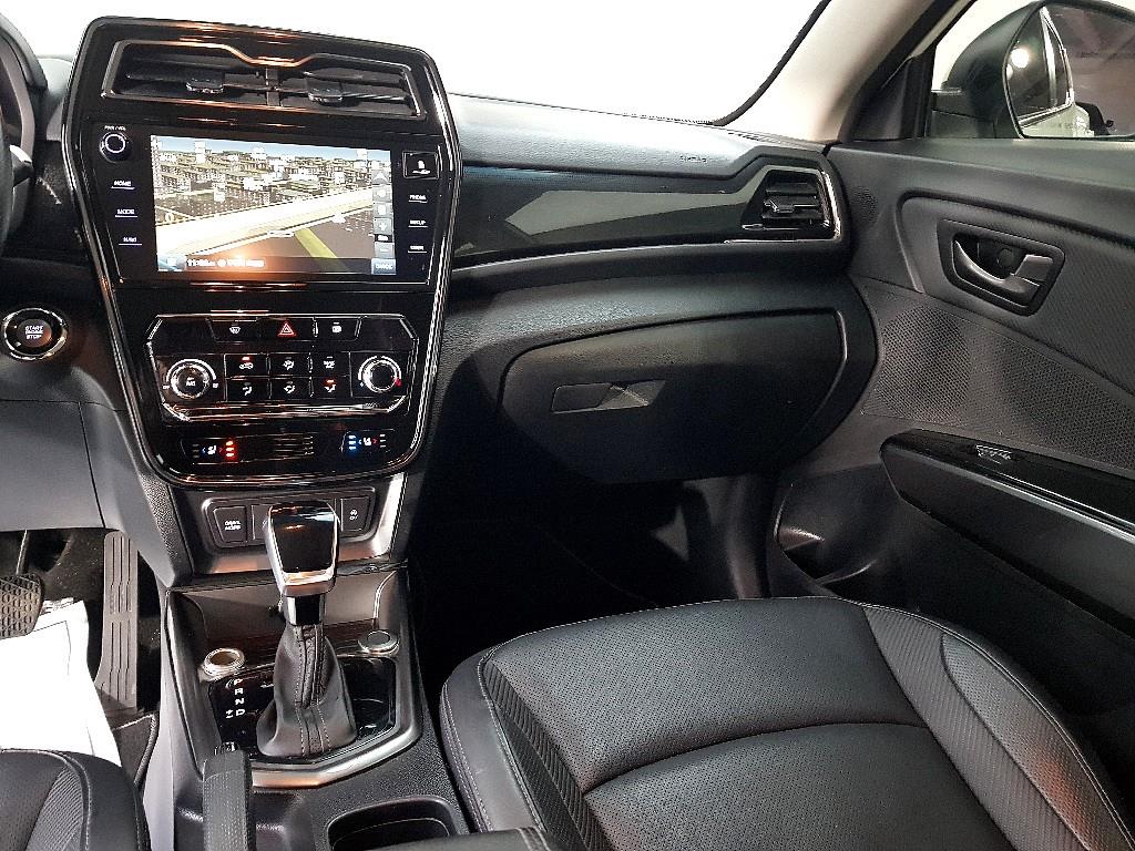 Ssangyong Tivoli - Vista 10