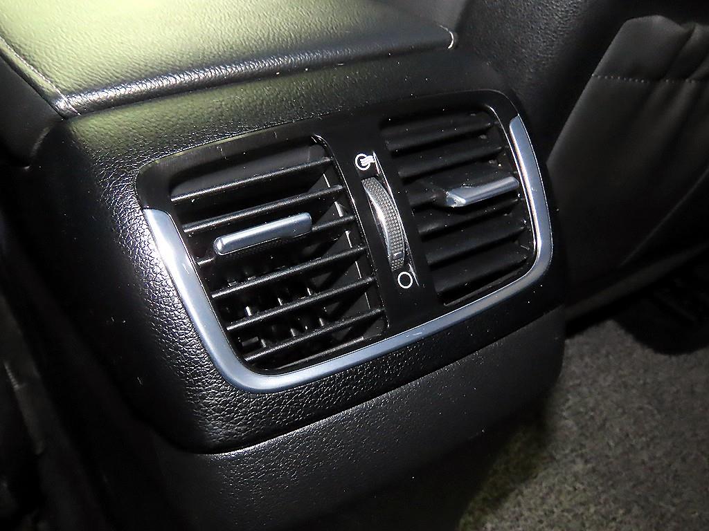 HYUNDAI Grandeur 2018 Blanco - Importación desde Corea - HF Imports Iquique - Foto 18