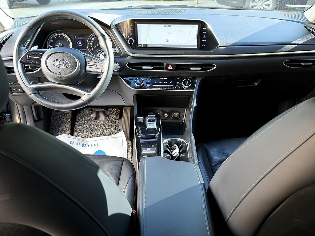 HYUNDAI Sonata - Vista 9