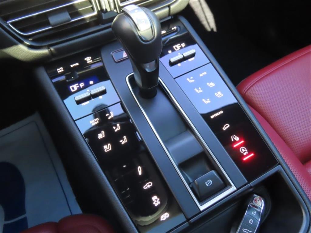 Porsche Macan - Vista 11