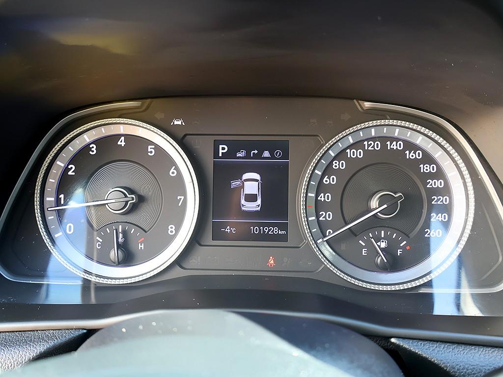 HYUNDAI Sonata - Vista 11